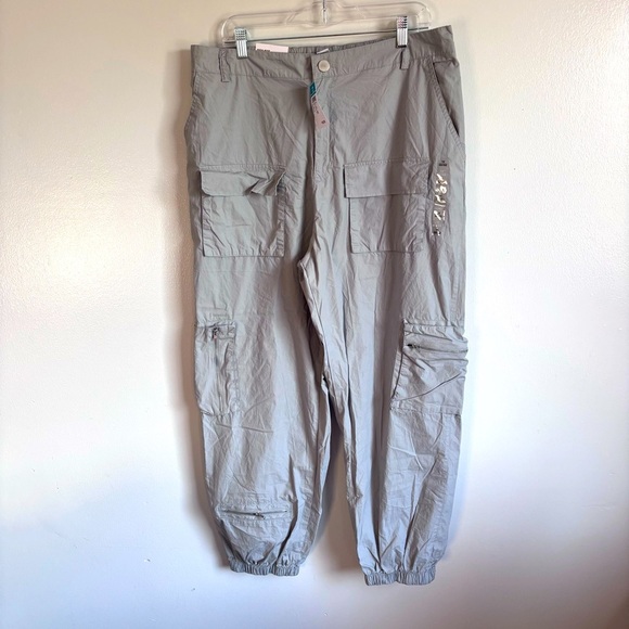NWT Rue 21 high rise cargo jogger light grey size 1X - Picture 1 of 12